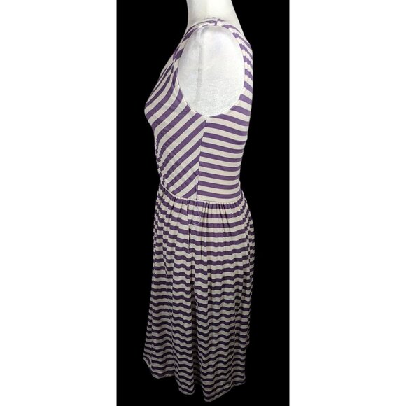 Knitted Dove Cottagecore Purple And White striped Dress With Floral Embroidered - Picture 3 of 11